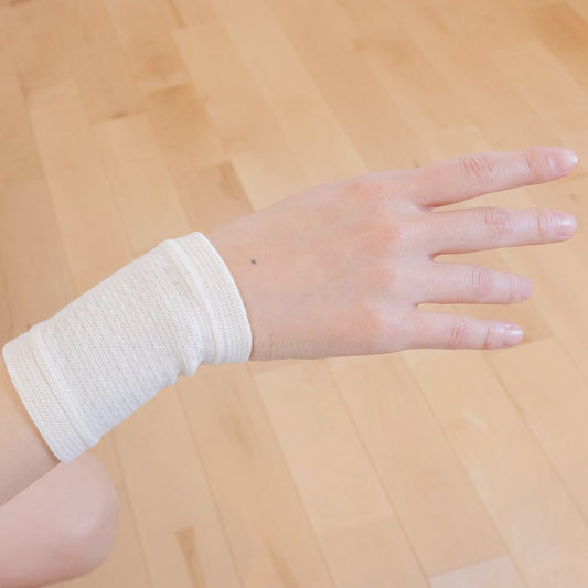 ブラックシリカ 岩盤浴 綿手首ウォーマー 6731 | 冷えのお悩み・冷房対策・関節の痛み